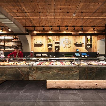 Fiori Dolomites Experience Hotel ซานวีโต ดิ กาโดเร ภายนอก รูปภาพ