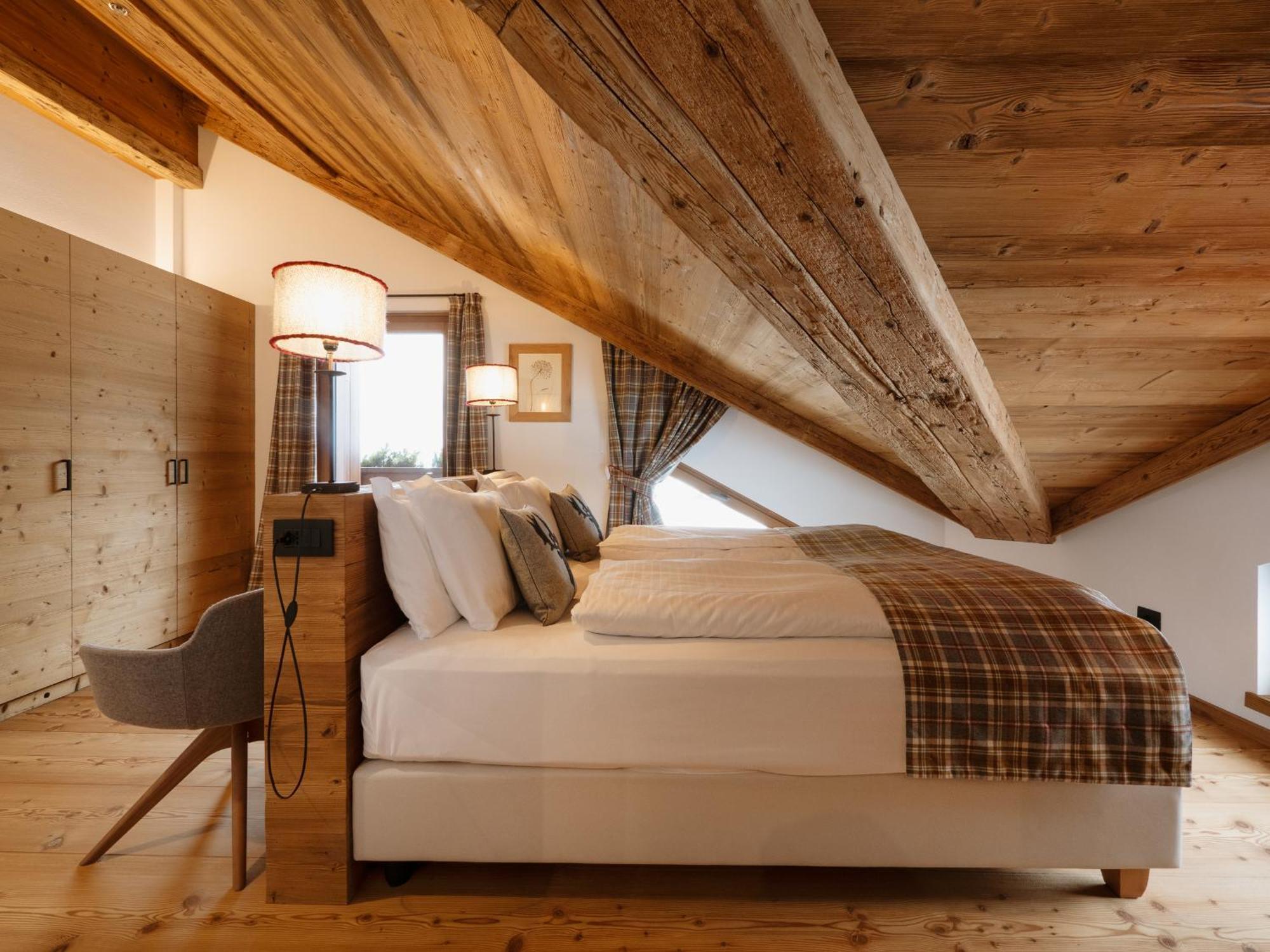 Fiori Dolomites Experience Hotel ซานวีโต ดิ กาโดเร ห้อง รูปภาพ