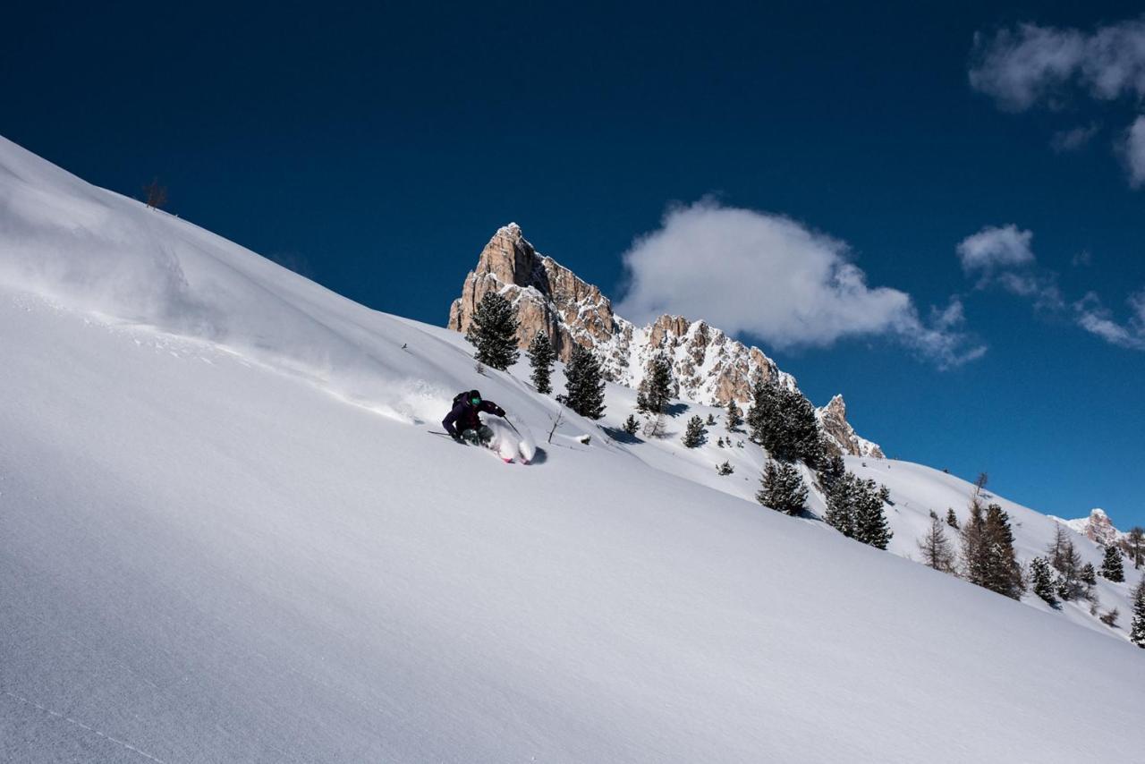 Fiori Dolomites Experience Hotel ซานวีโต ดิ กาโดเร ภายนอก รูปภาพ