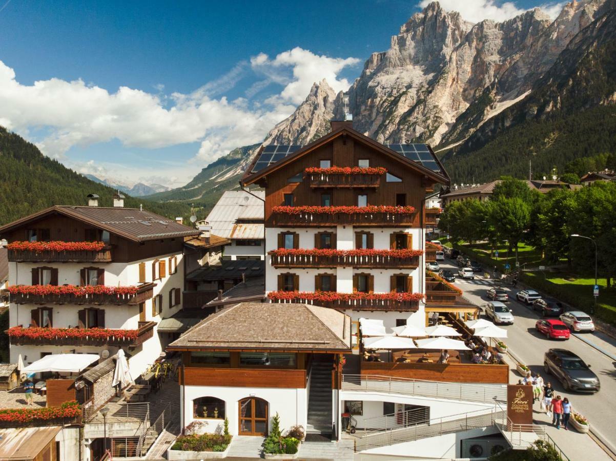 Fiori Dolomites Experience Hotel ซานวีโต ดิ กาโดเร ภายนอก รูปภาพ