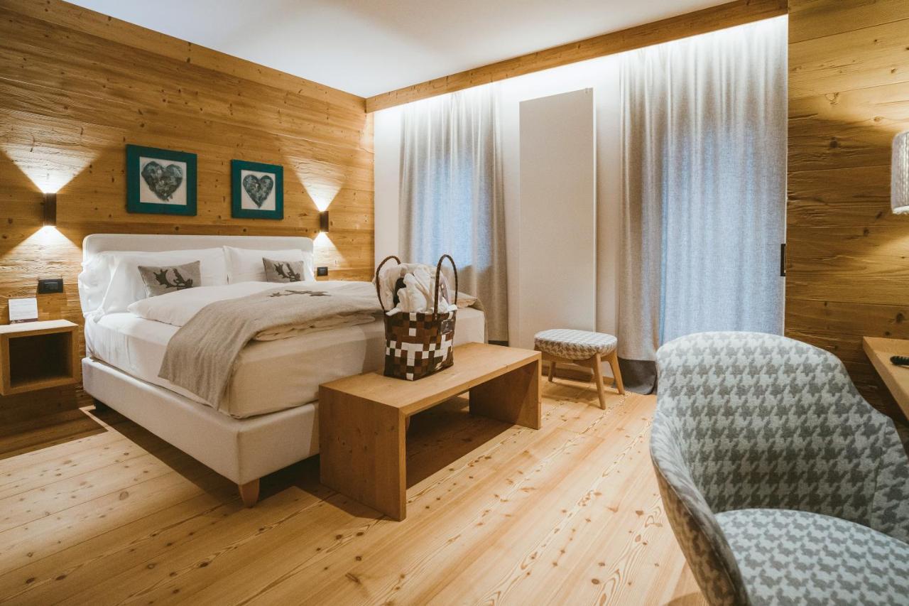 Fiori Dolomites Experience Hotel ซานวีโต ดิ กาโดเร ภายนอก รูปภาพ