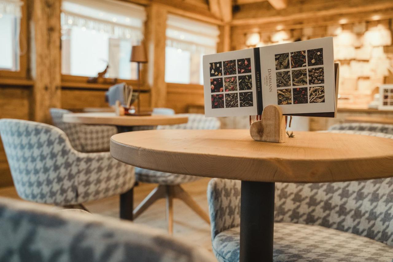 Fiori Dolomites Experience Hotel ซานวีโต ดิ กาโดเร ภายนอก รูปภาพ