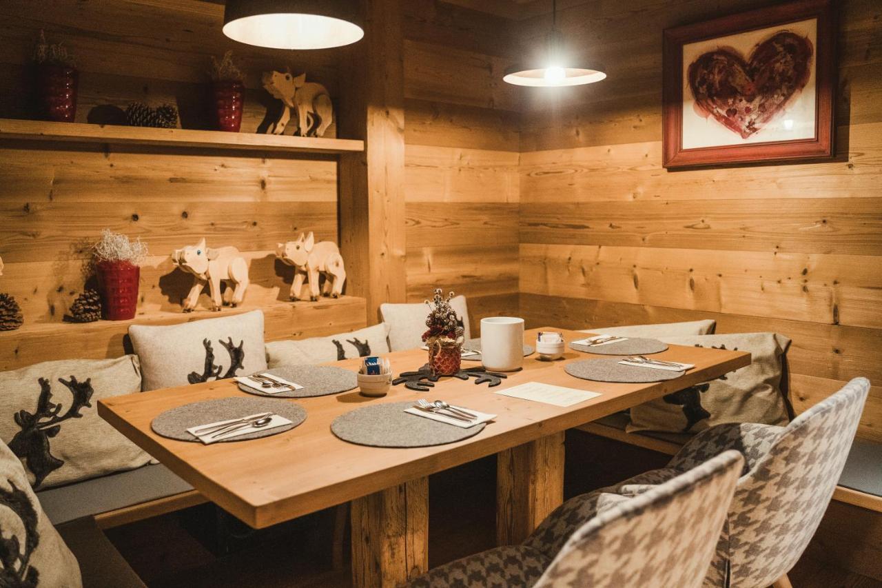 Fiori Dolomites Experience Hotel ซานวีโต ดิ กาโดเร ภายนอก รูปภาพ